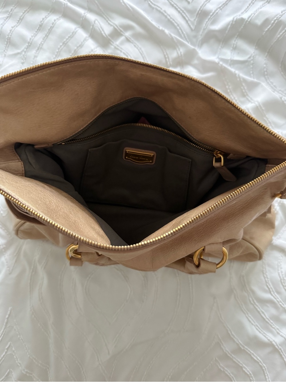 Miu Miu Vitello Bow Bag - Picture 4 of 9